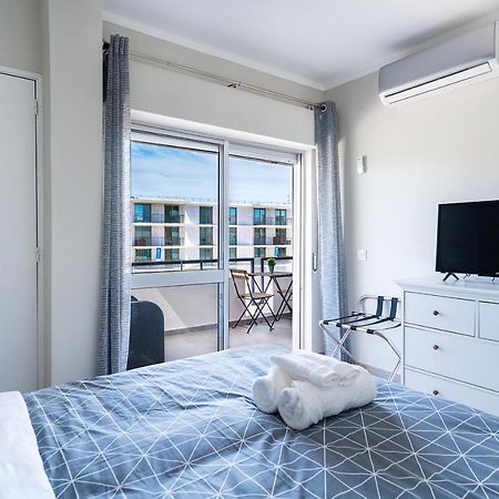Beachfront Apartment In Armacao Armação de Pêra Exterior foto