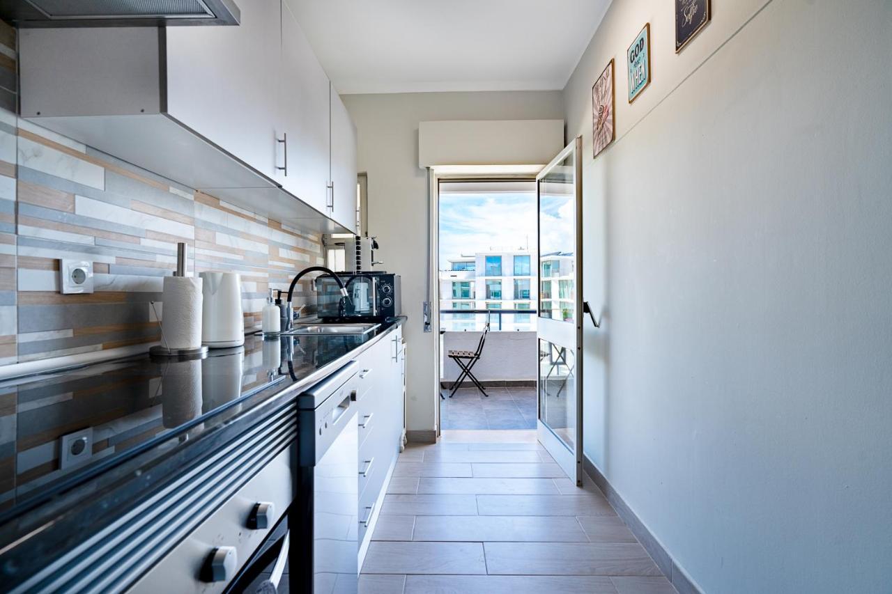 Beachfront Apartment In Armacao Armação de Pêra Exterior foto